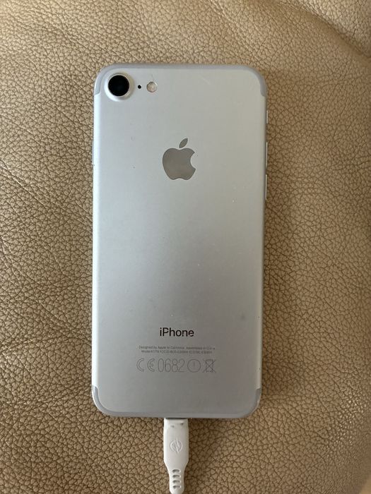 iphone 7 за части  перфектен дисплей