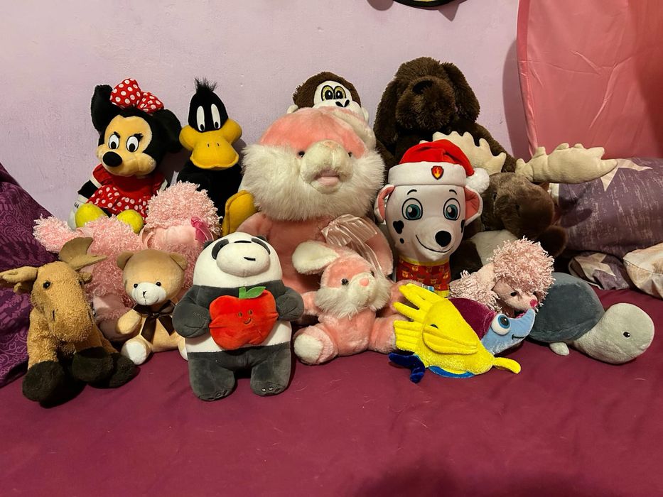 Лот от плюшени играчки
