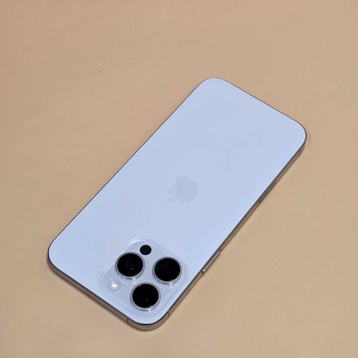 Hope Amanet P8 Iphone 16 Pro Max 256 Gb 97%