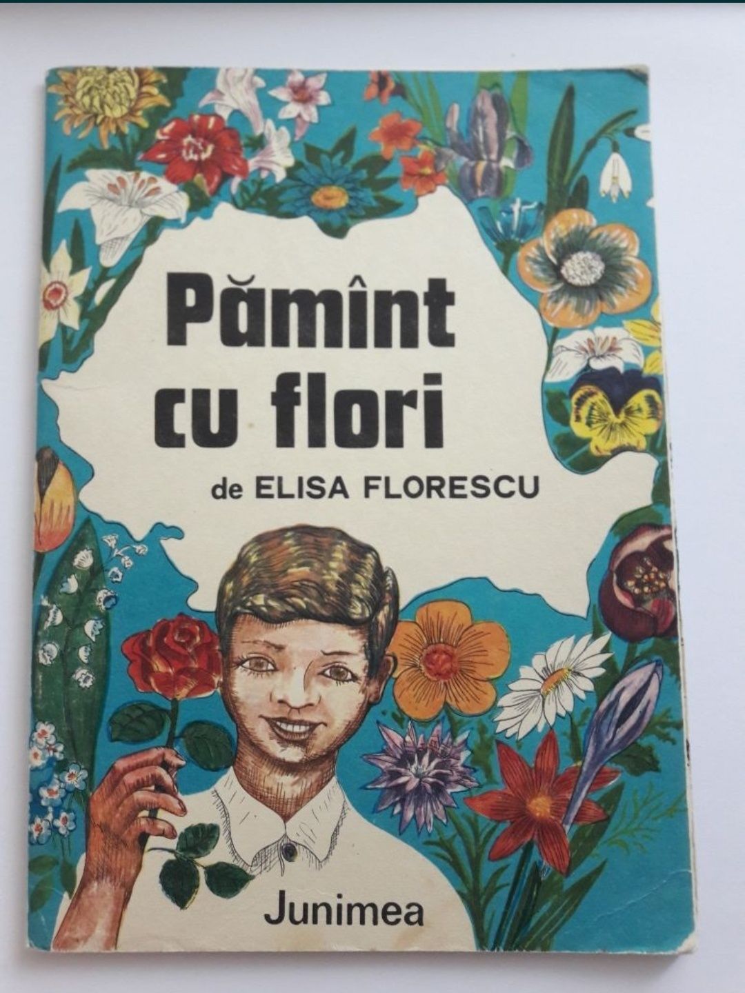 Pământ cu flori - Elisa Florescu Bacau • OLX.ro