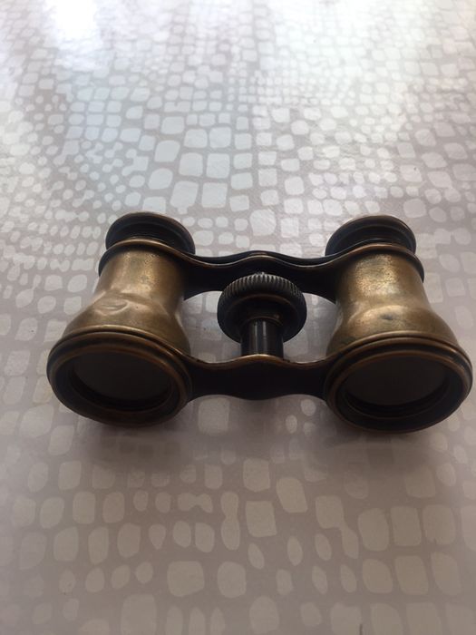 Продам французский антикварный бинокль