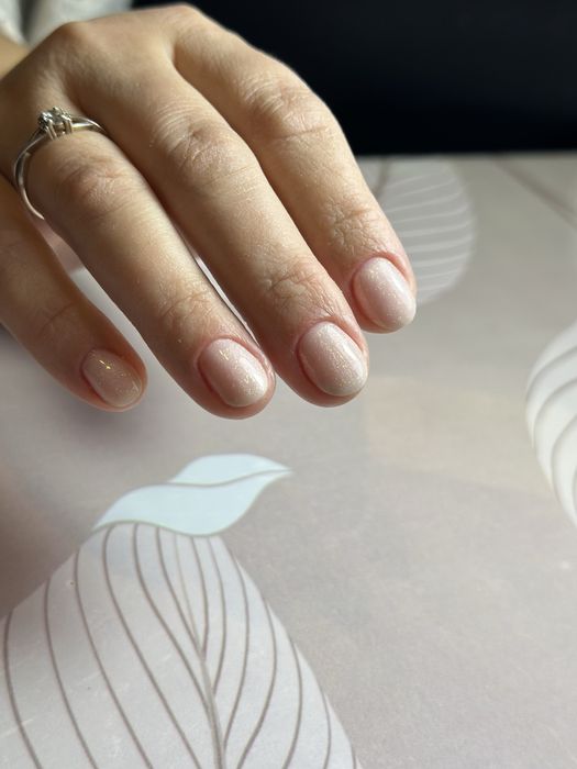 Маникюр с покрытием от 3000тг