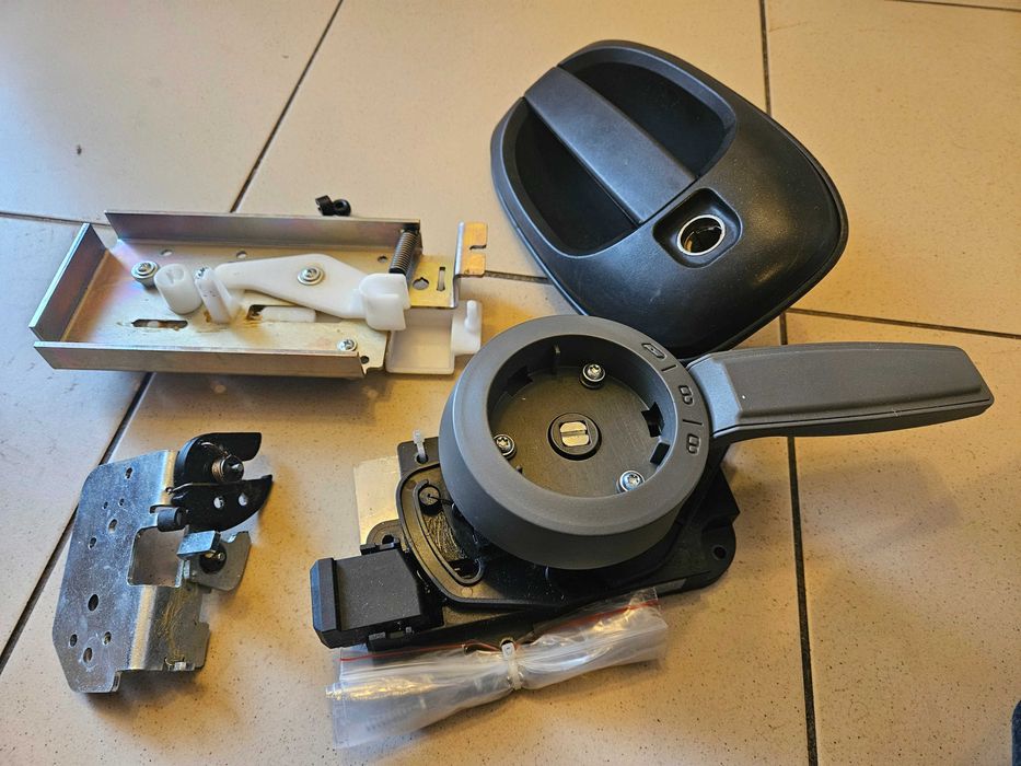 Maner yala mecanism rulota clanta KNAUS usa