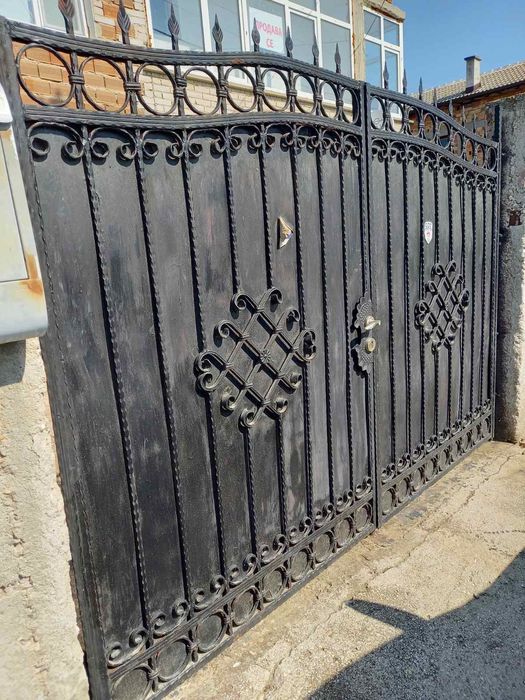 Продавам КЪЩА в с. Боянци, обл. Пловдив