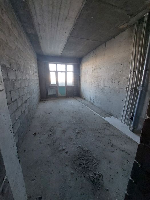 Продается 5 ком кв, 18 мкр,