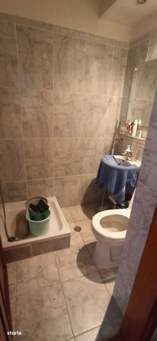 apartament 3 camere , etaj 1, langa tribunal