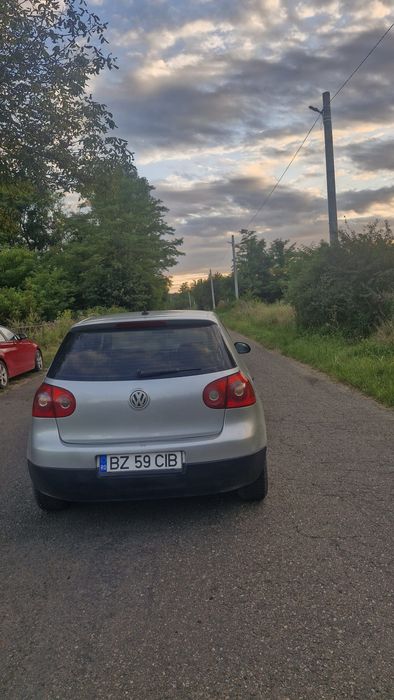 Vând golf 5 1.4 fsi