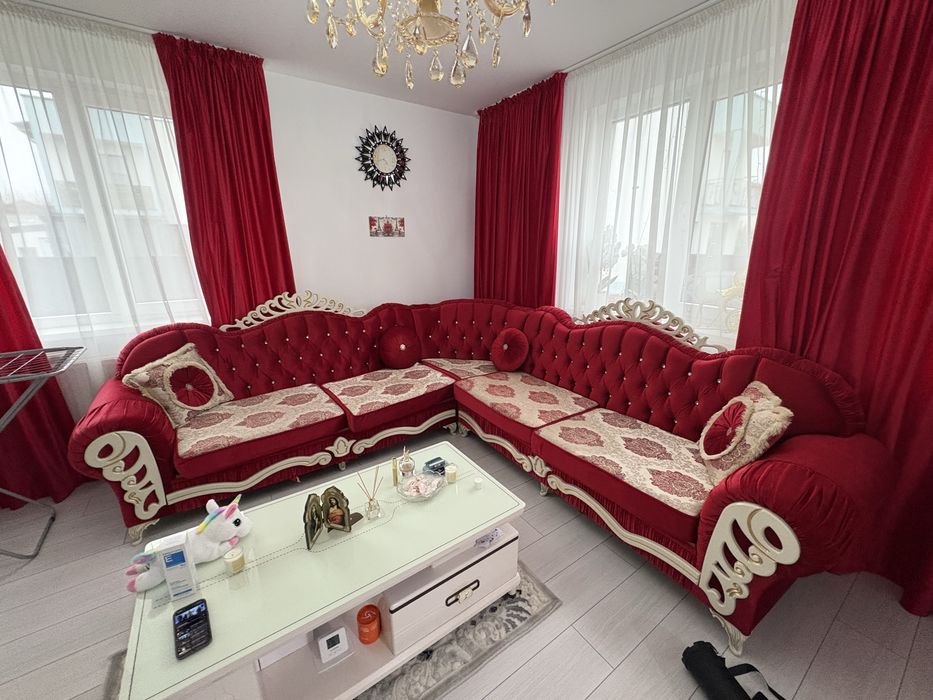 Vand coltar nou rosu.