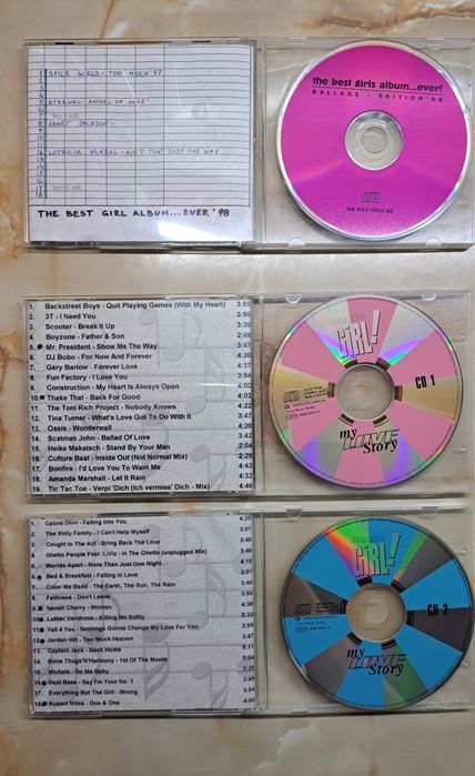 Колекция от компакт дискове CD