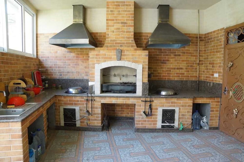 Центр Луначарского,Турон. Солидный дом по цене земли.75 000за сотку