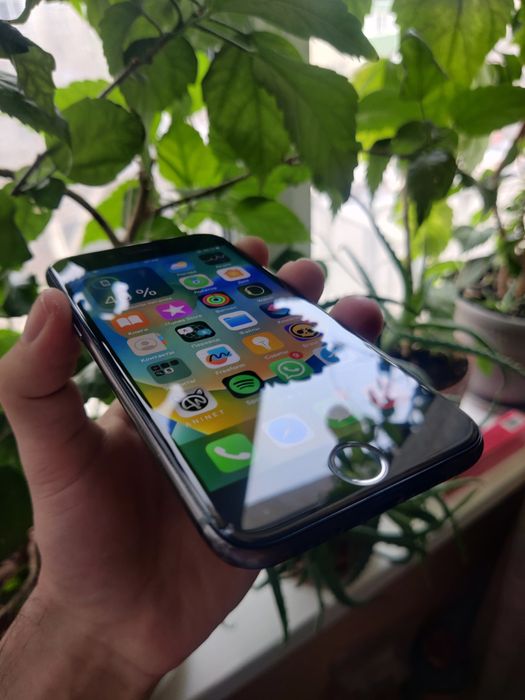 Iphone 8 в хорошем состоянии