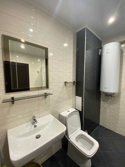 Дава се под наем Тристаен апартамент в Варна, Лятно кино Тракия - 100 кв.м за 598.23 € - Снимка #12