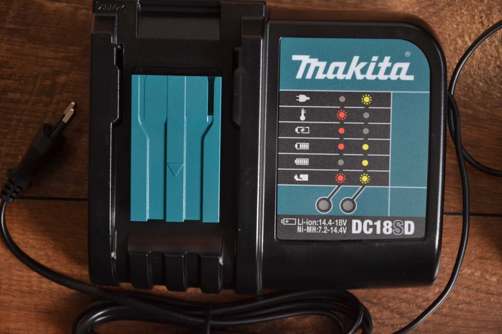 Нови Зарядни Устройства Мakita 18V