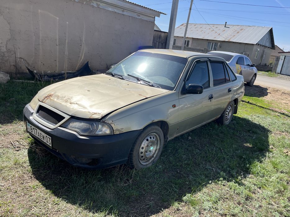 Продам машину нексия 2