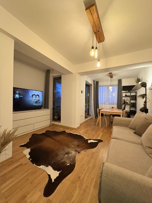 Apartament 2 camere Centrul Civic cu Parc.subt.+ boxa depozitare