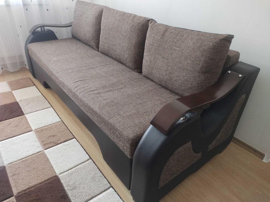 Vând canapea extensibila