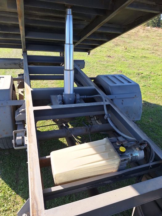 camioneta Iveco 3.0/5 T  din 2008 288000 km basculabil pe spate