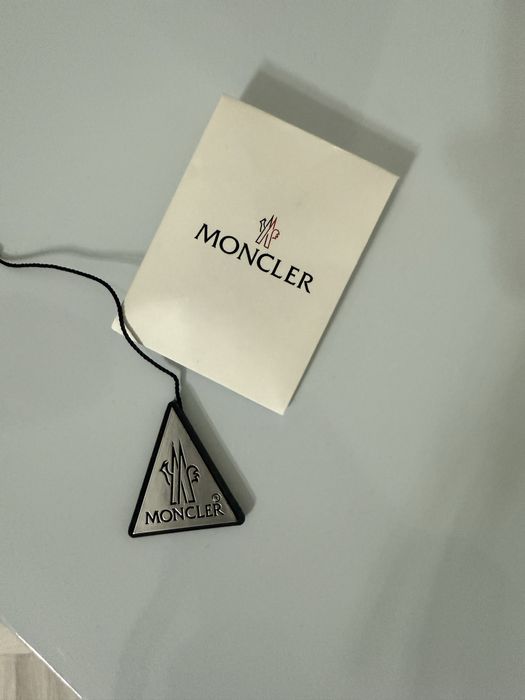 Куртка от Moncler