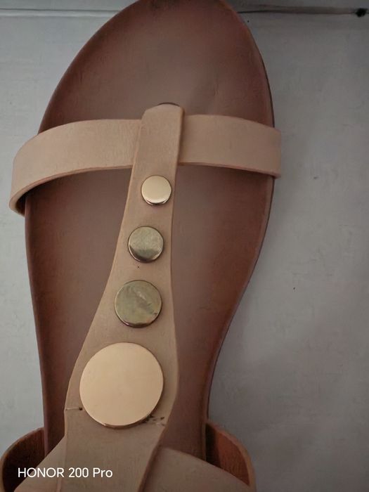 Sandale femei/fete, noi cu eticheta, bej/crem, marimea 38