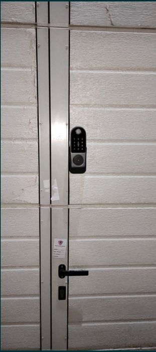 Spatii depozitare boxe depozitare de închiriat storage