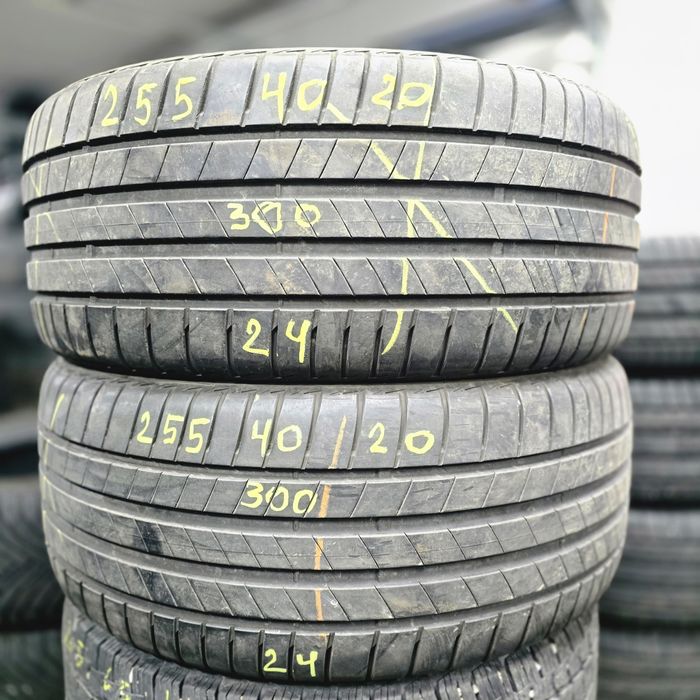 2x 255/40/20 VARA BRIDGESTONE 2024 Stare excelentă