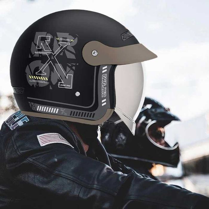 Каска за Мотор/Скутер/АТВ/Тротинетка 4-ри цвят