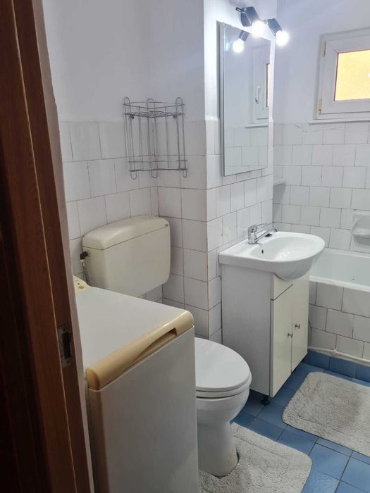 Garsonieră de închiriat (zona FLIPS)