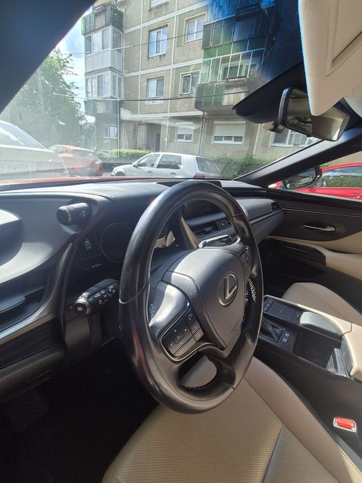 Lexus es 300h 2.5
