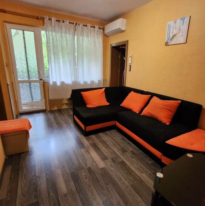 Дава се под наем Етаж от къща в София, Бояна - 100 кв.м за 435 € - Снимка #1