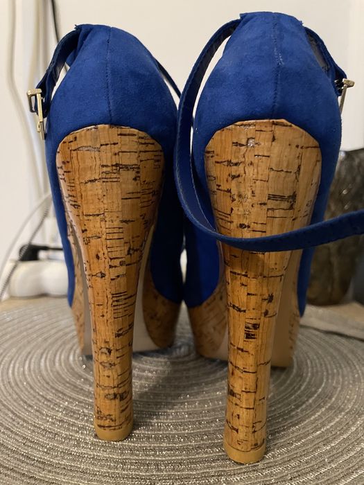 Pantofi cu toc inalt stradivarius