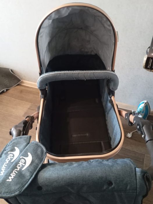 Продам коляску в