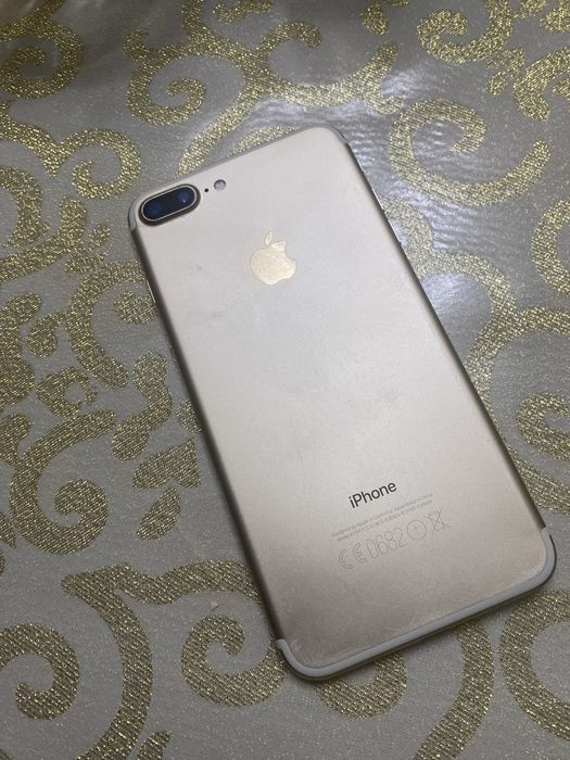 Продаю iPhone 7 Plus в хорошем состоянии