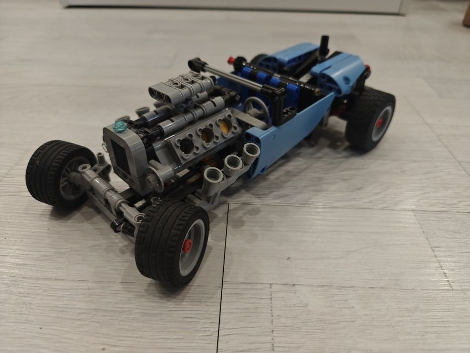 Vând mașini Lego