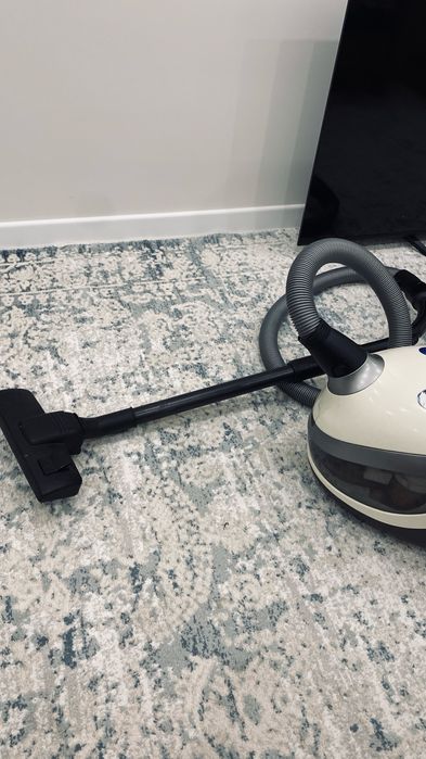 Пылесос мощный в отличном состоянии