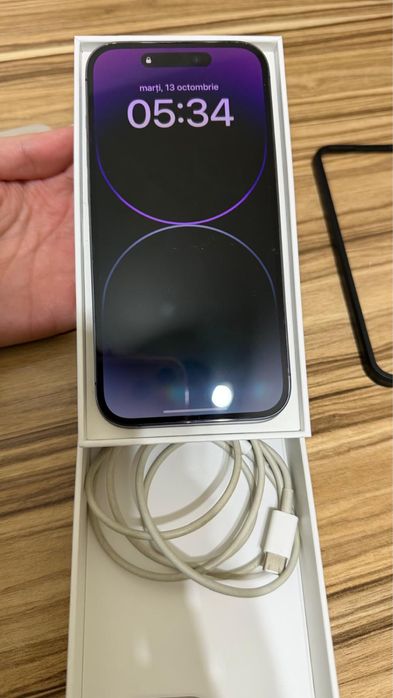 Vând iPhone 14 pro