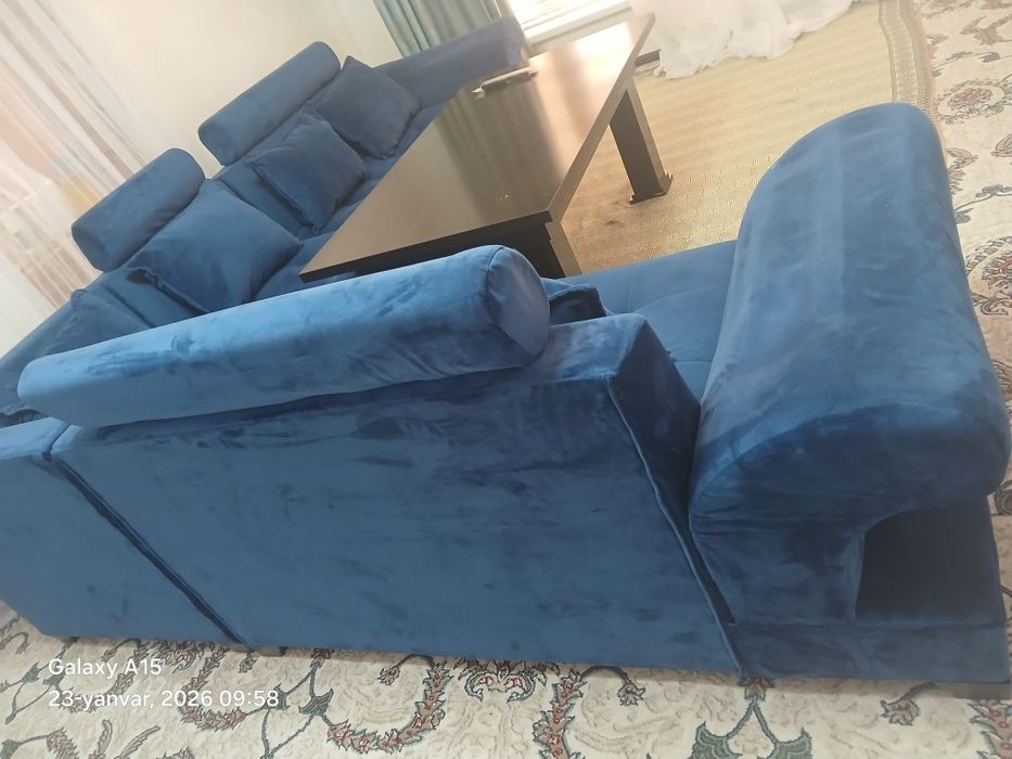 Гостинный угалок диван