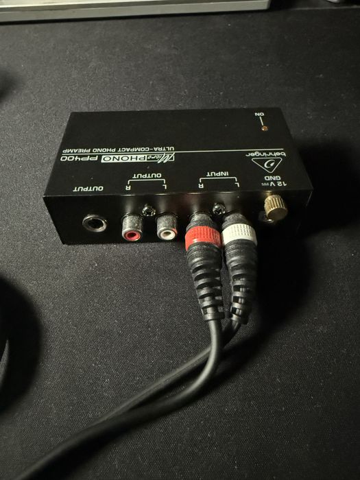 Behringer PP-400 Phono Preamp + RCA Cables