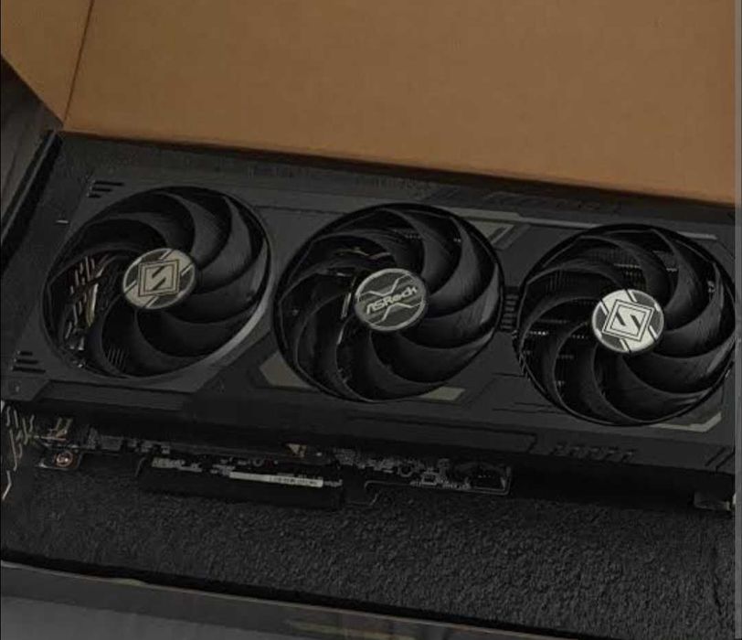 Asrock Steel Legend Dark AMD Radeon RX 9070 XT с 3г. Гаранция