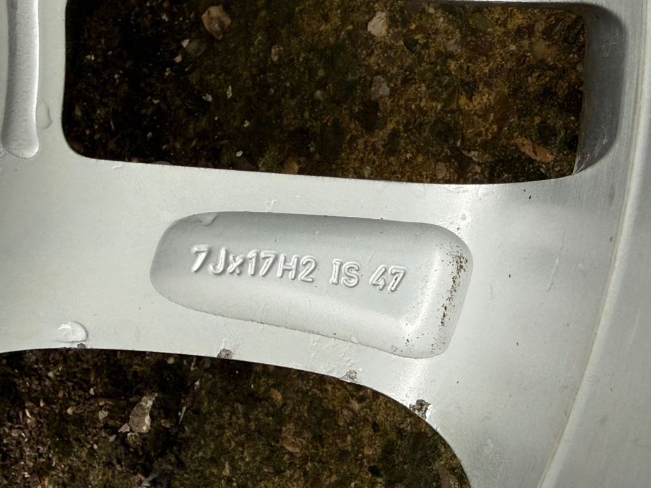 4бр.BMW 17 джанти с нови зимни гуми