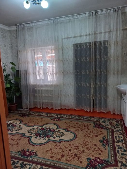 Продам дом у главной дороги