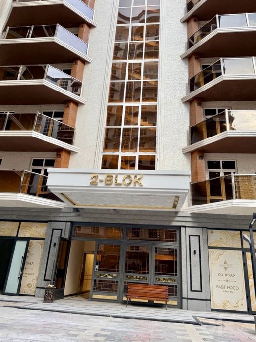 Yunusobod 9-kv Xon Saroy Zorsan 2/7/16 sotiladi. Korobka.
