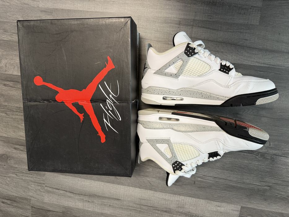 Vand adidasi nike jordan 4 white cement