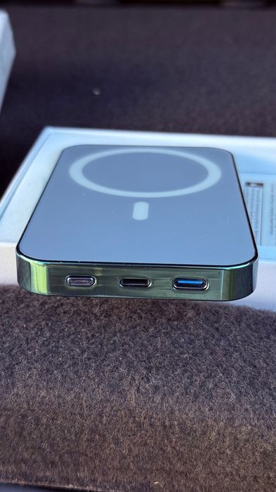Магнитен Power Bank с безжично зареждане (MagSafe)