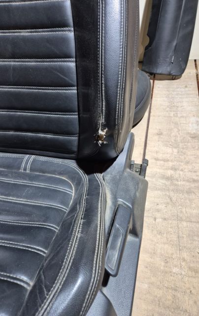 Set scaune piele Incalzire in scaunele din fata, cu isofix Volkswagen