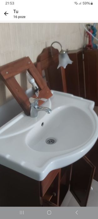 Vând mobilier baie