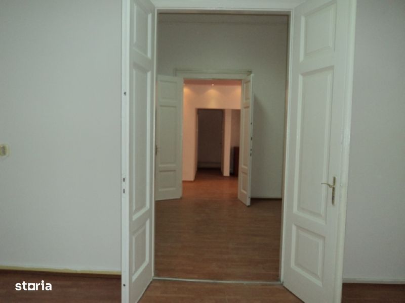 Apartament 5 camere renovat, 181mp, Timisoara, Tribunal — fotografia 3
