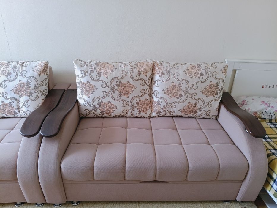 Комплект раскладных диванов, б/у — срочно