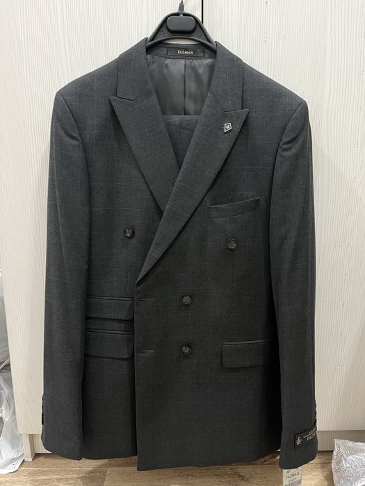 Продам костюм двойку