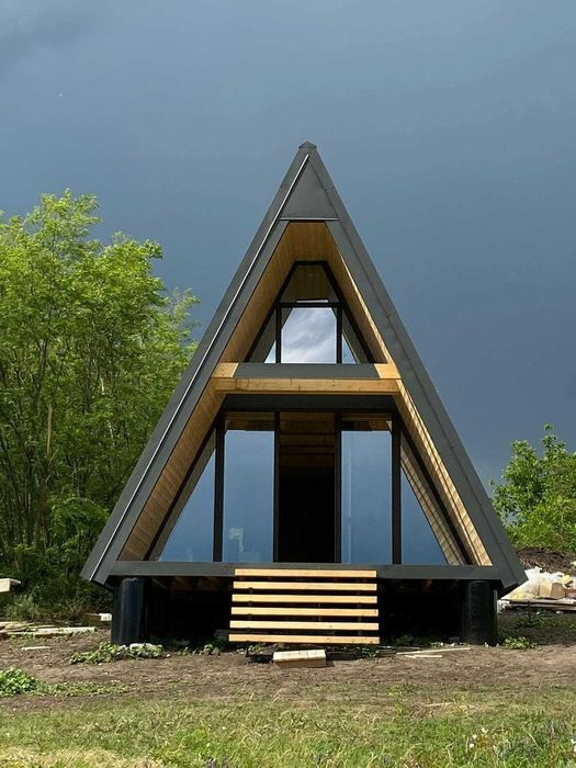 Vand cabane A-Frame din lemn