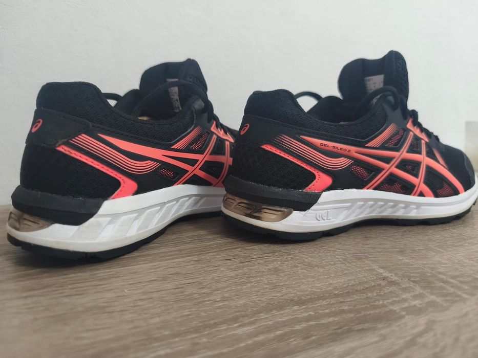 Incaltaminte Asics Gel 39,5 (25cm)